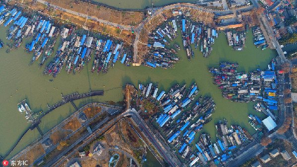 ���Ľ��ջ��������������洬 ��ˮ�Ϸ��ݳ���׳��